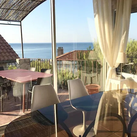 Apartment La Maison Du Plongeur A Cassis